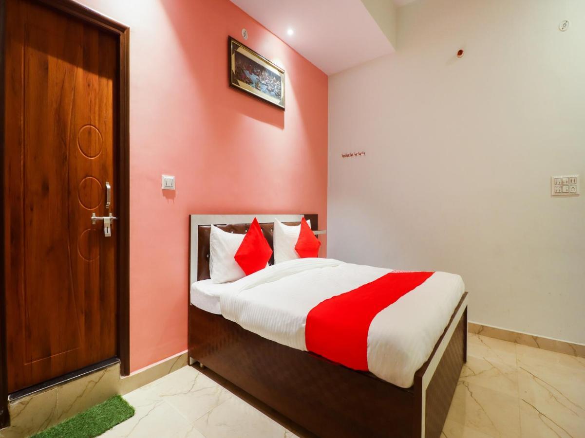 Oyo Lck1233 Rivaaj Palace Lucknow Eksteriør bilde