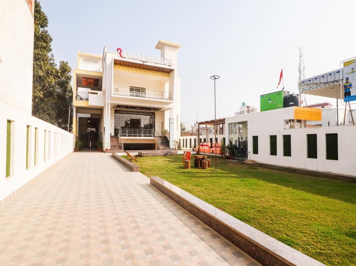 Oyo Lck1233 Rivaaj Palace Lucknow Eksteriør bilde